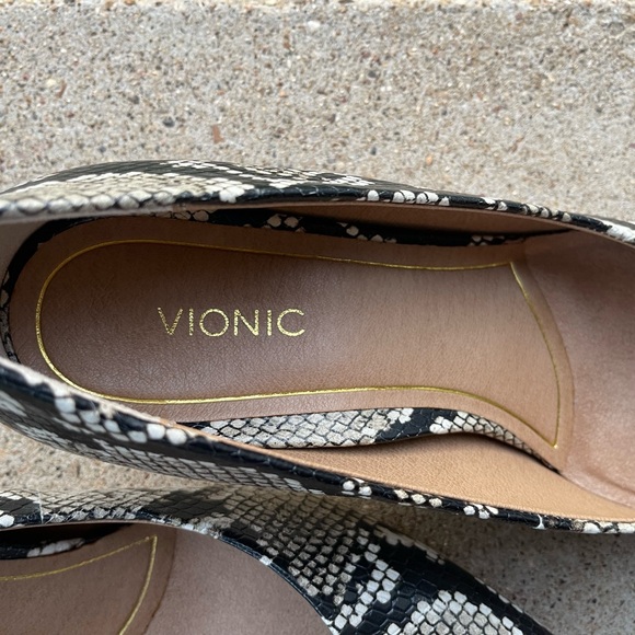 Vionic woman’s Josie natural snake leather - Picture 10 of 15